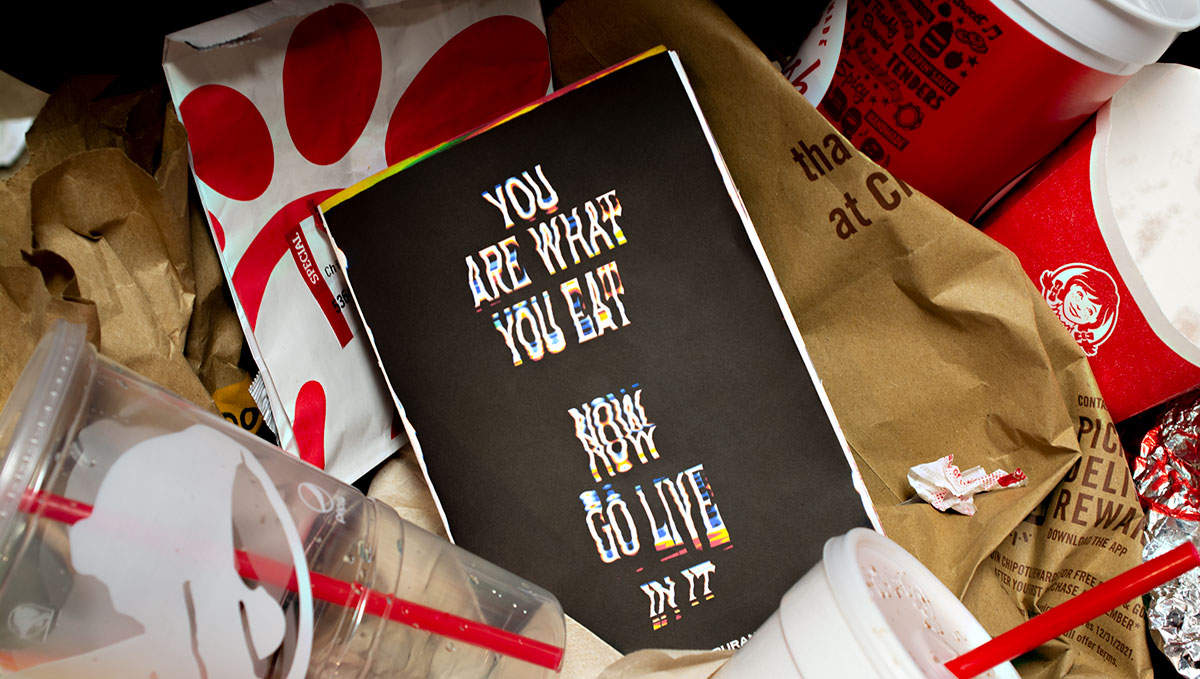 YAWYENGLII Cover in trash